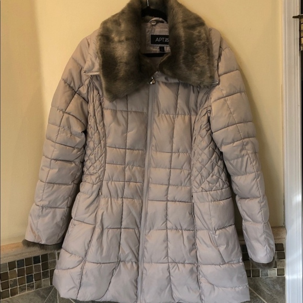 Apt. 9 Women's Light Gray Puffer Coat| excellent condition | Size L